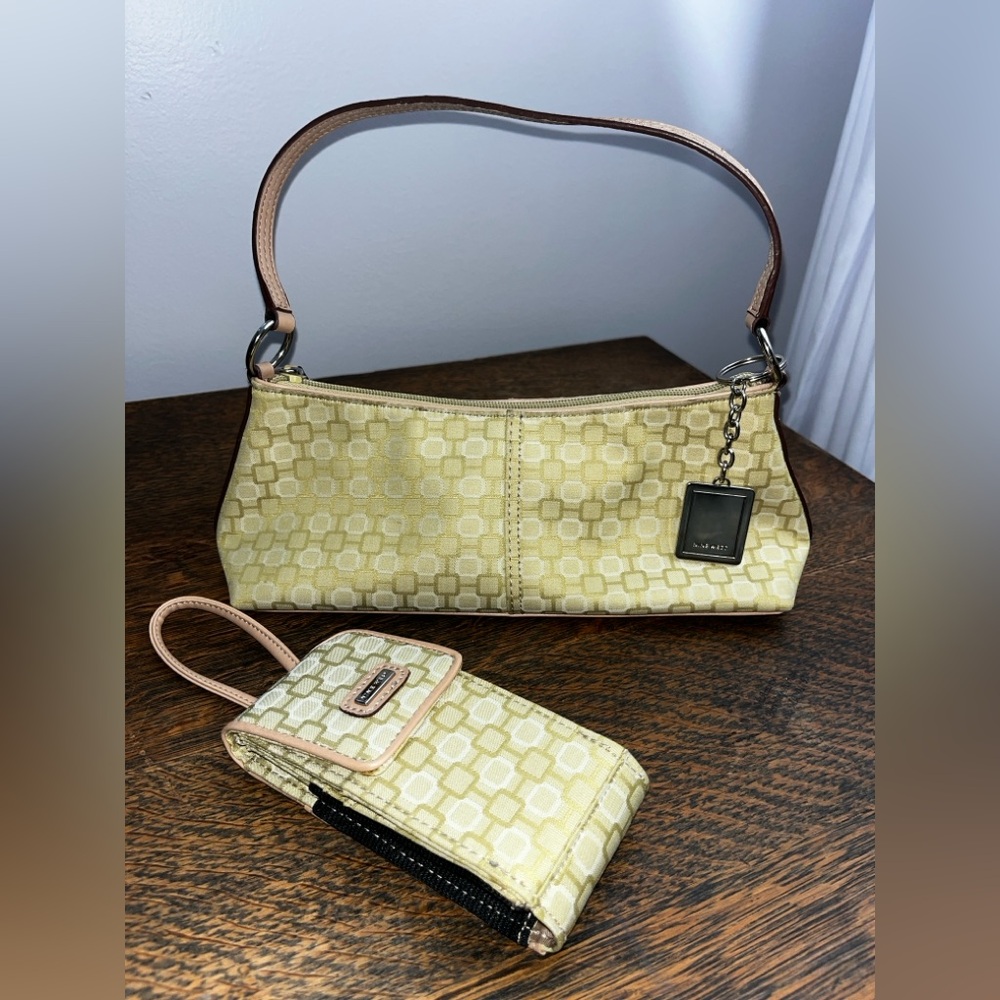 Nine West Green Patterned Women's Bag with matching Cell Phone Card Holder